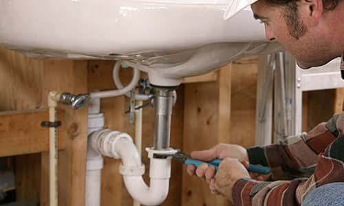 Plumbing Repair (Red Flags): When a Small Leak Is About to Become a Big One